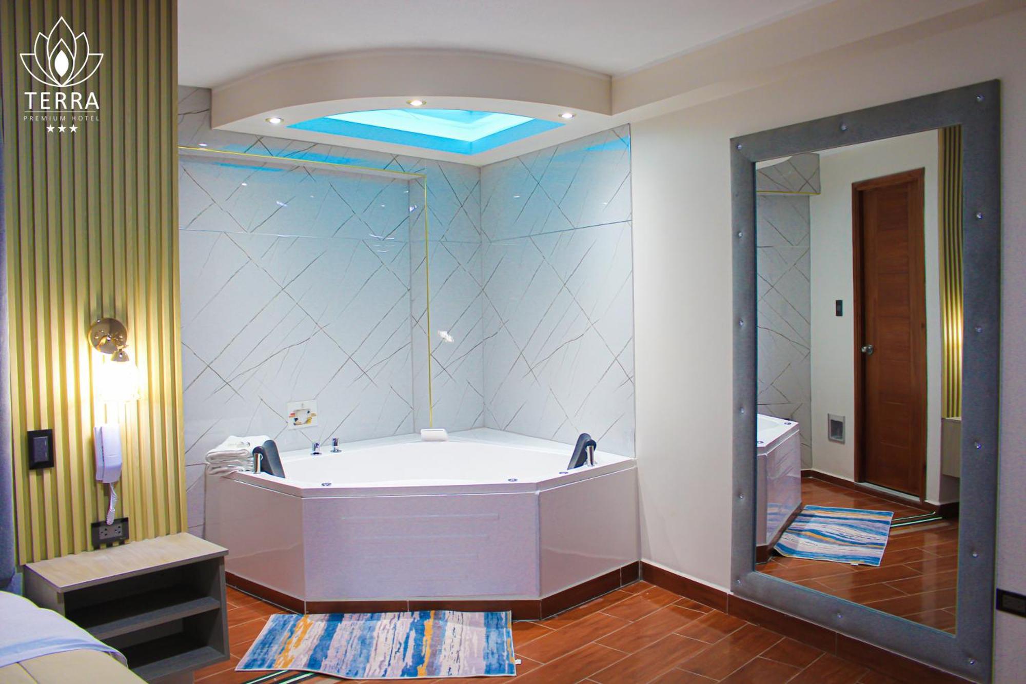 Terra Premium Hotel Huánuco Extérieur photo
